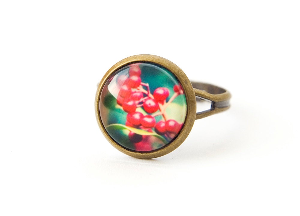Poppy Red Ring, Red Berry Plant Jewellery, Botanical Ring - DreamlikeDesign
