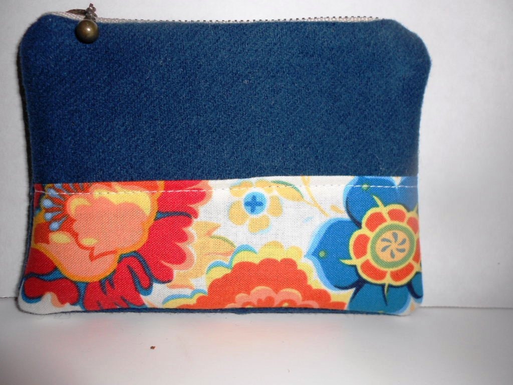 Zipper Pouch Coin Purse Blue Felted Wool Retro Flower