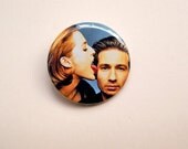 The X Files - Scully licking Mulder 1x1.5" pinback button badge