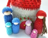 Cozy cottage on the go wood peg dolls felted pouch