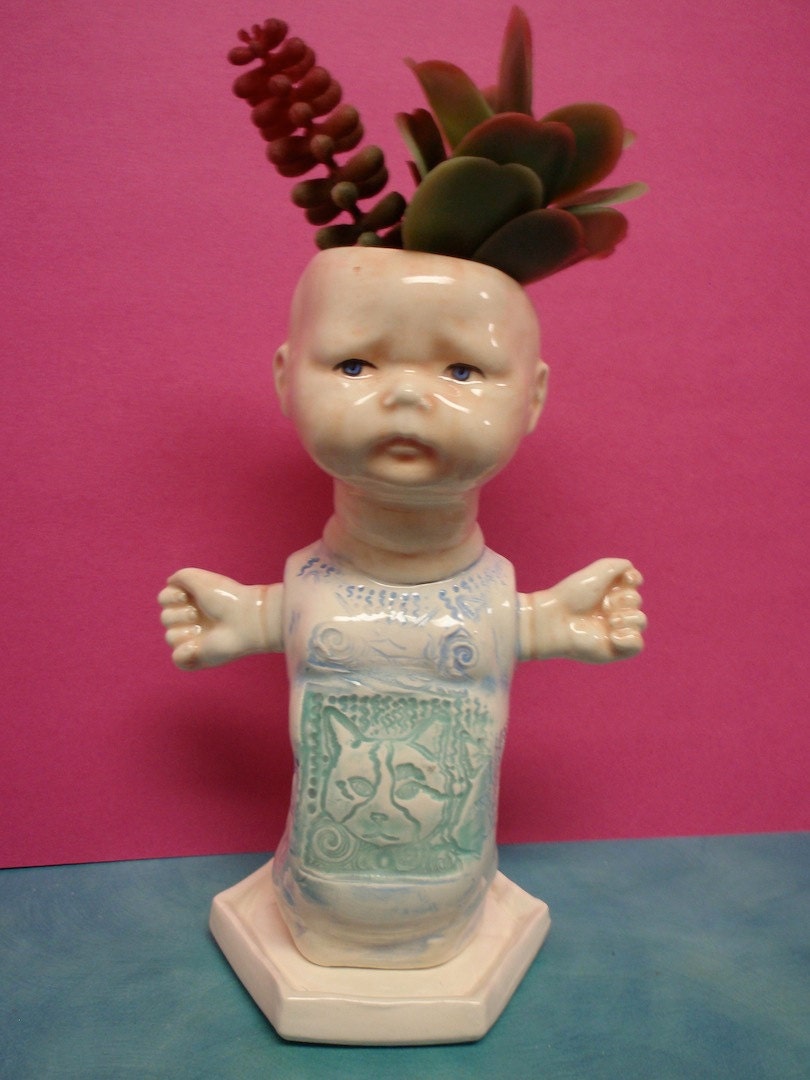 Little grump standing planter