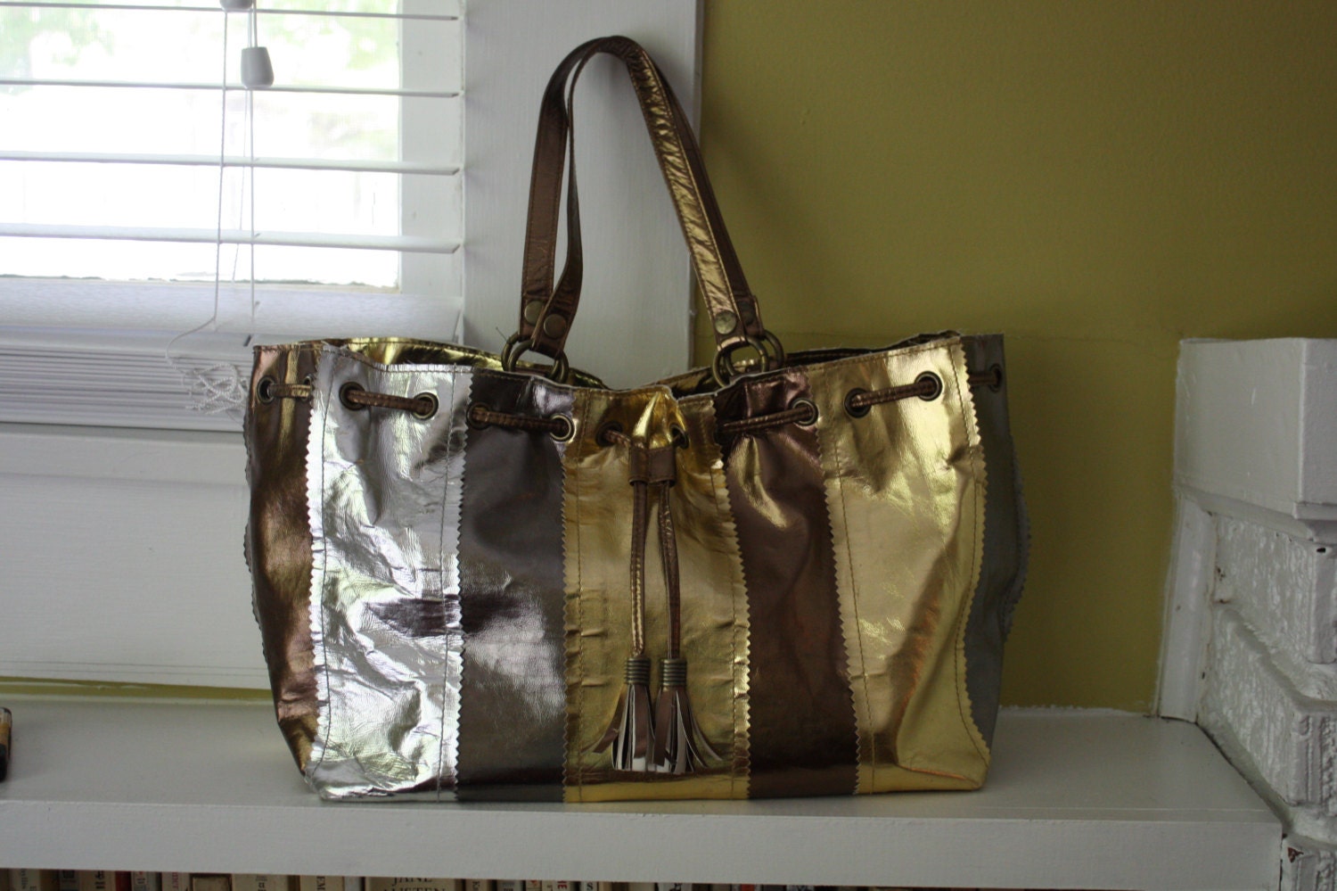Vintage tote.  Metallic patchwork bag.  Vintage jumbo purse.  Vintage carryall weekender.  Vintage everyday bag.