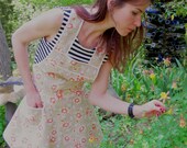 Tan Daisy California Dreaming - Flirty Everyday Housewife Apron