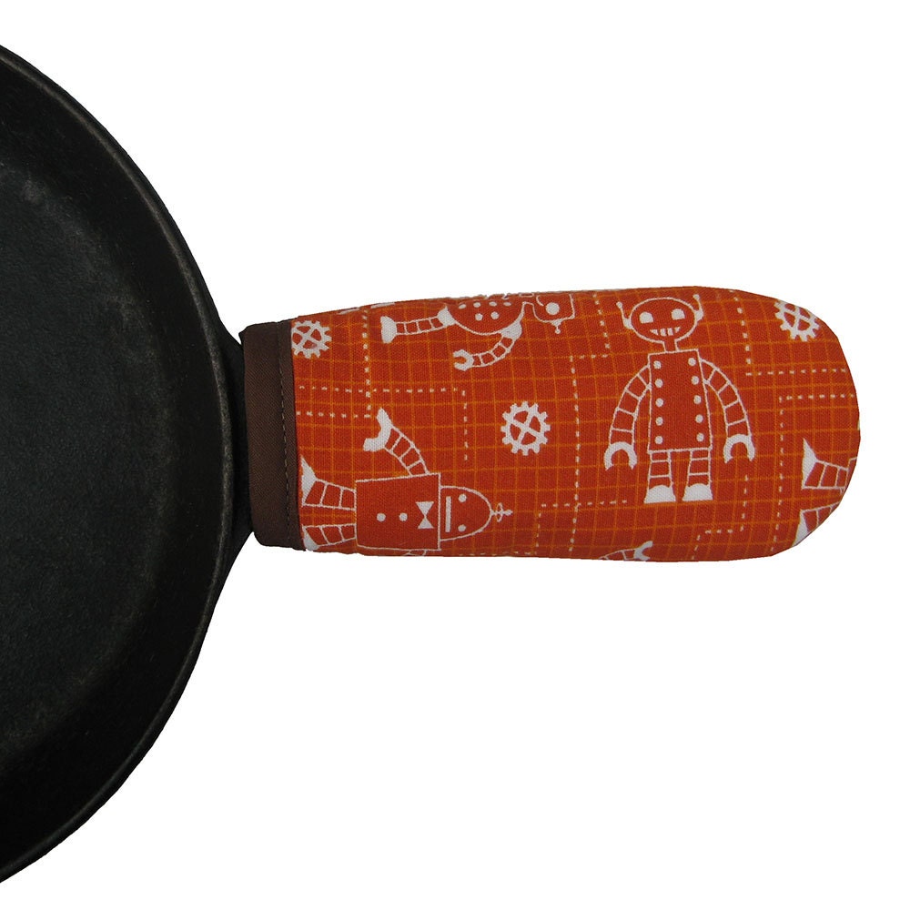 Robot Factory Cast Iron Skillet Mitt