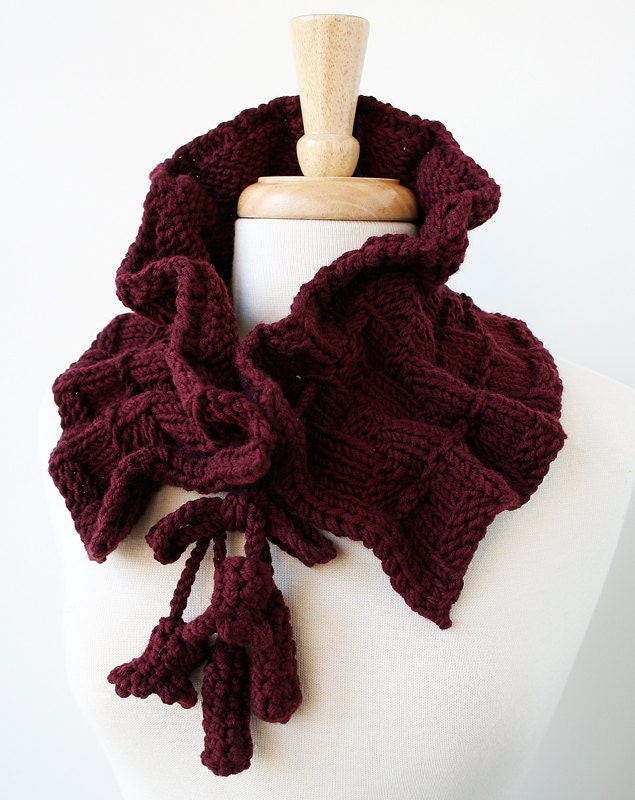 Fiber Art Scarf - Luxurious Merino Wool Hand-Knit Scarflette - Women Fashion Accessories