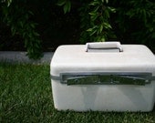 VINTAGE Samsonite Contoura white Train Case luggage