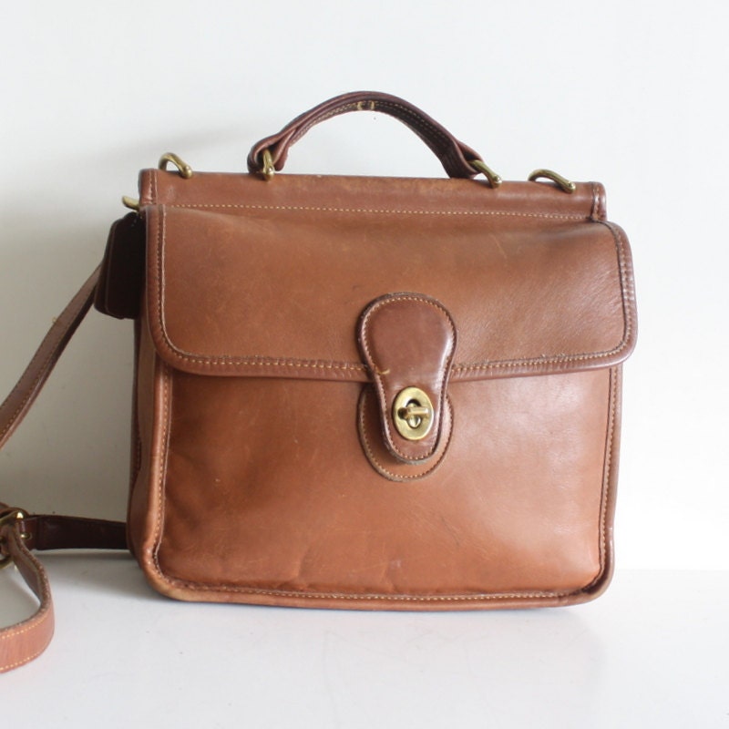 Classic Coach Willis Crossbody Bag