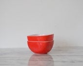 vintage red pyrex bowls rounded square bowls small red bowls
