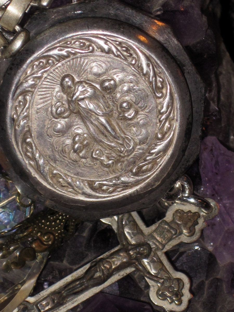 One of a kind Vintage HOLY MOTHER Rosary Box and CRUCIFIX Crystal necklace