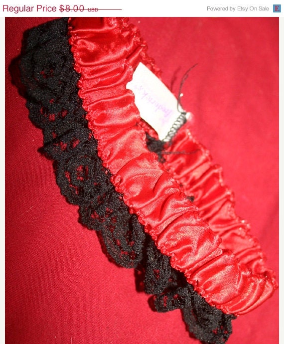 ON SALE Vintage Fredericks of Hollywood Red Black Lace Garter
