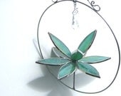 Admired - Medium 3D Stained Glass Lotus Spinner - Green Flower Suncatcher Ornament Home Garden Decor Round Wire Crystal Prisms