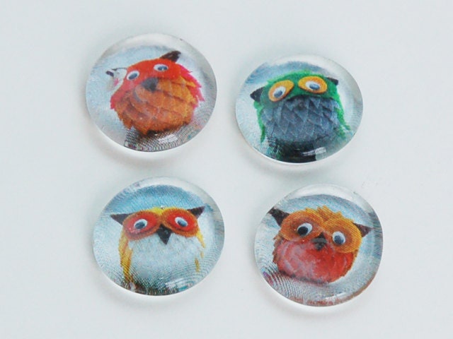 Owl magnets in small clear flat glass marble set 2