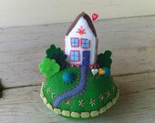 LIttle White House Pincushion