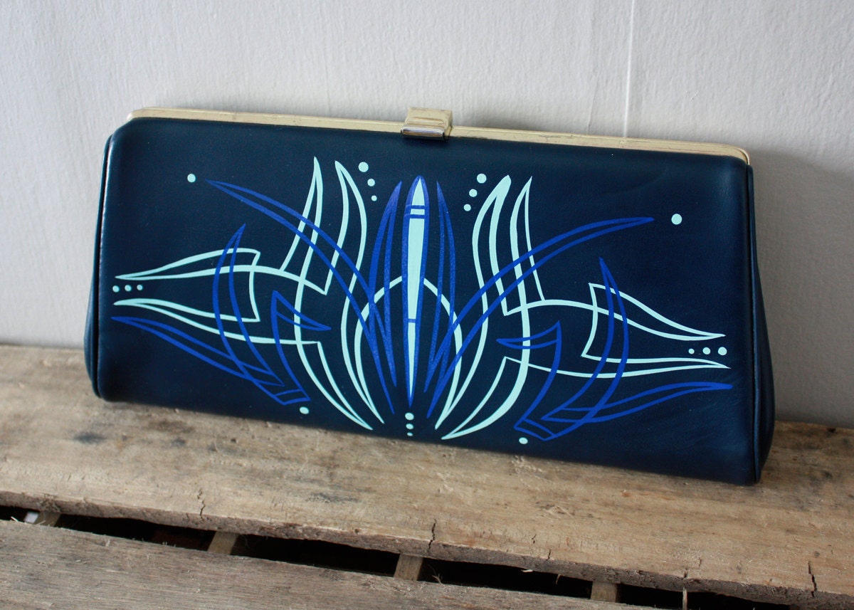 Pinstriped Vintage Navy Purse - Light Blue & Medium Blue Pinstriping