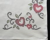 Vintage Hand Embroidered Gothic Hearts Flour Sack Dishtowel Tea Towel 33 x 38 Dish Drying Cloth China Hand Towels Kitchen Decor Black