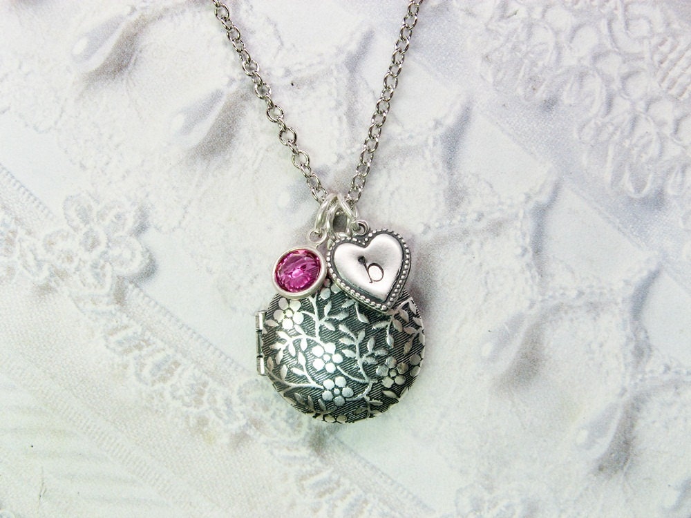 Silver Locket Necklace - Personalized Birthstone Locket - The ORIGINAL Mommy Locket - Daughter Mothers Bridesmaids Grandmother