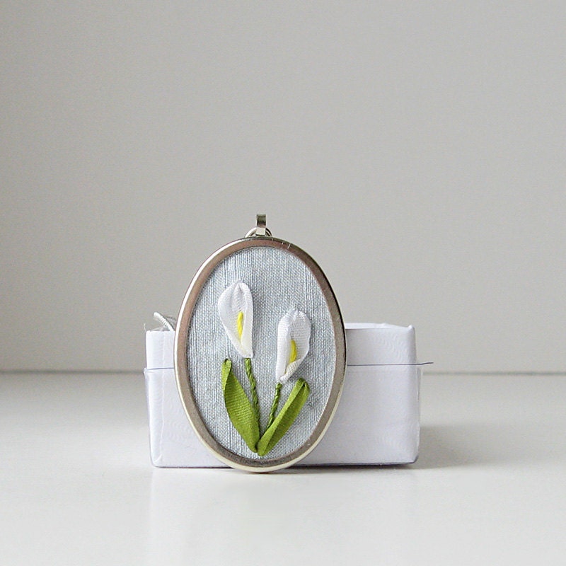 Calla Lilies Necklace hand embroidered silk ribbon
