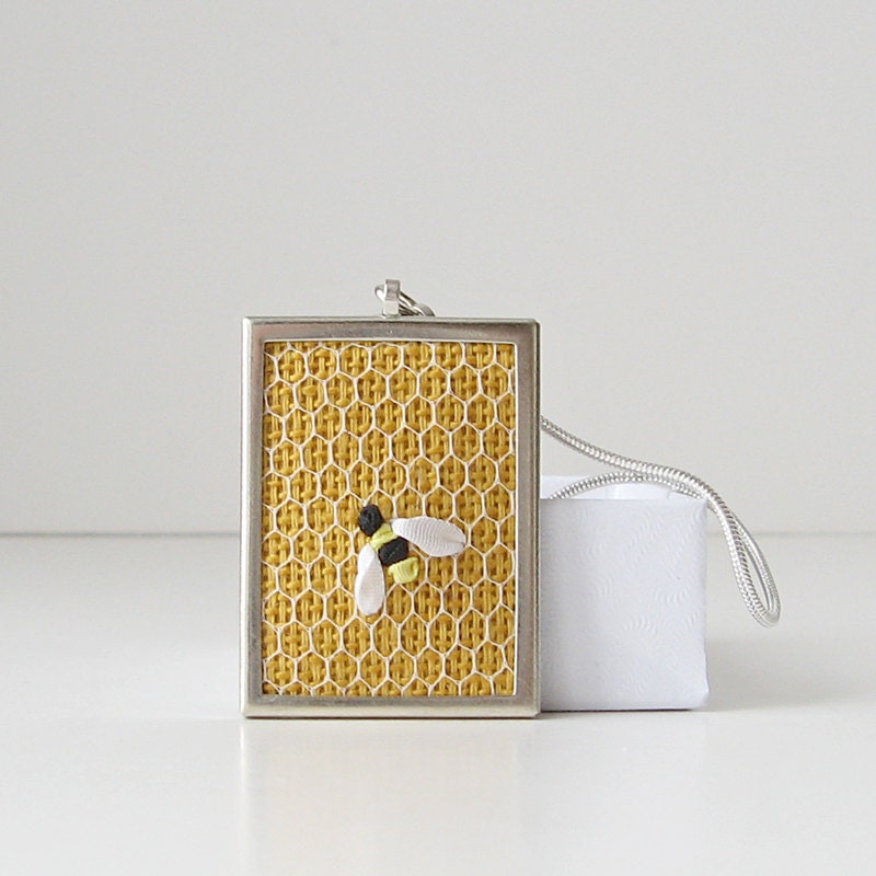 Embroidered Bee Necklace in a Rectangular Frame silk ribbon embroidery