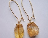 Faceted citrine and gold dangle earrings