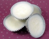 4 BERRY BUTTERCREAM PUFFS Dye Free Soy Blend Wax Melts / Tarts - 4oz