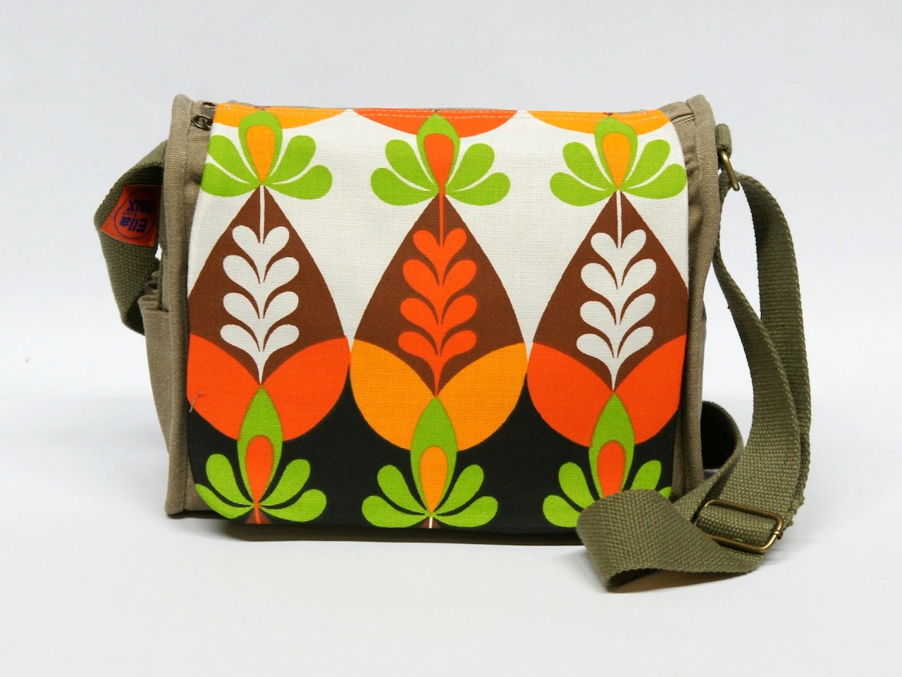 Rinke - saddlebag customized with original vintage fabric.