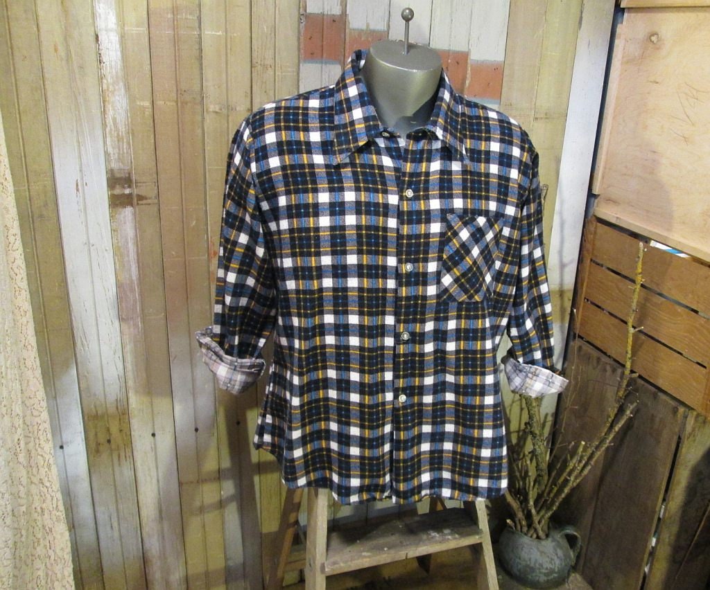 Vintage Flannel shirt 70s  Navy White Yellow plaid Cotton M L