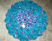 Cottage Chic Crocheted Scalloped Rag Rug 24" inch Round Coaster Table Runner Shabby Primitive Reversible