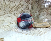 Plaid Pincushion Ring Recycled Bottle Cap Pin Sharpening Cushion Navy White Red