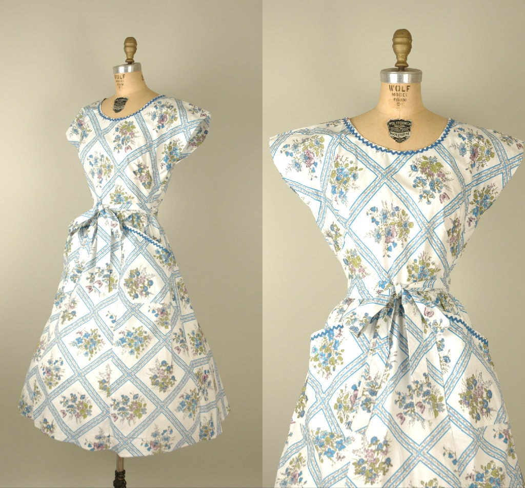 1950s Day Dress / Vintage Floral Cotton Wrap Dress