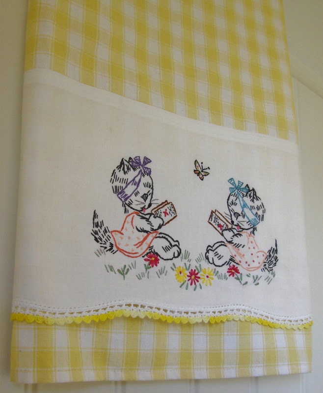 VIntage Pillowcase Recycled to Repurposed Upcycled Tea Towel - Purrrfect Pals - Homespun Home Decor
