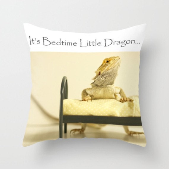 Set Of Three Pillow Covers "The Bed Series" Natural History Bearded Dragon Sweet Things Cockatiel Praying Mantis Children's Decor Nursery