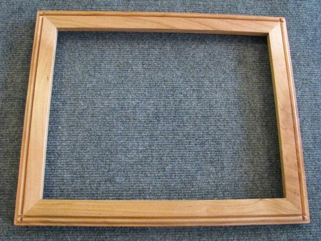 11 x 14 Cherry Picture Frame