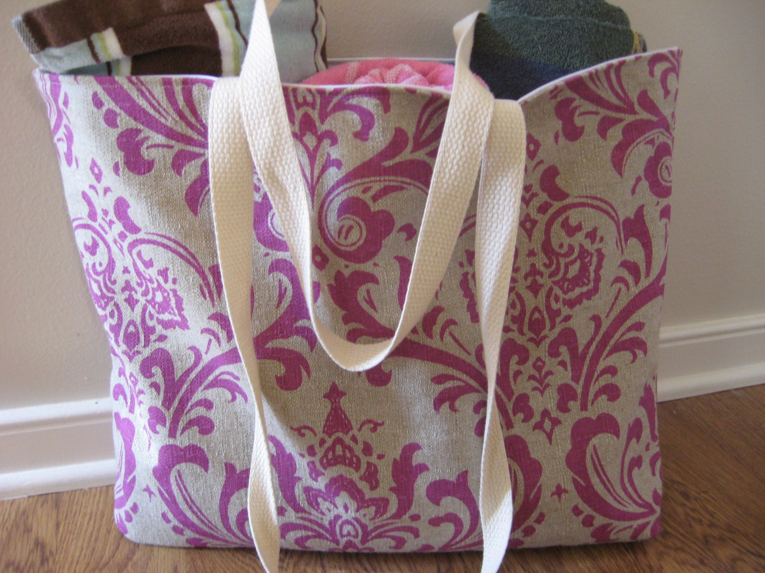 Tote bag, Large Beach Tote, Damask, Fleur de lis Beach Bag, tote bag  fuscia bark cloth, READY TO SHIP