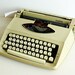 Vintage typewriter - Royal - Royalite - case - manual - tan - beige  - slim - compact