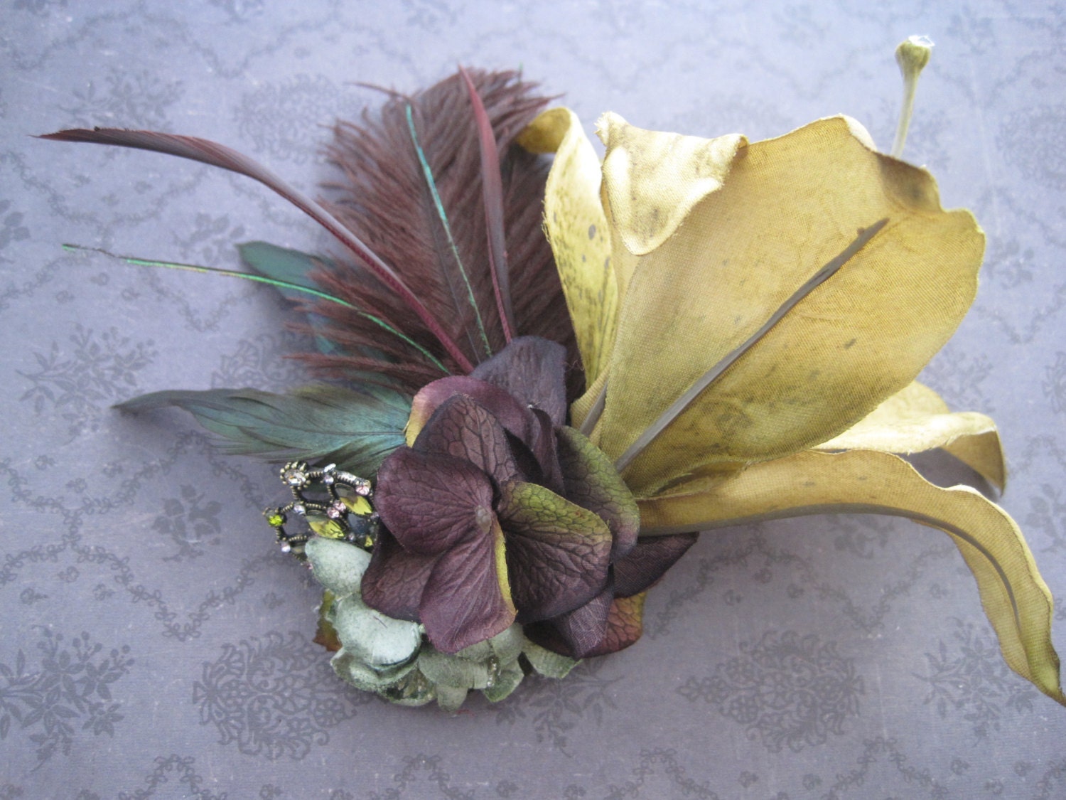 Green stargazer lily hair flower fascinator hair clip