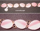 Vintage 1950s Bracelet Lisner Pink Moonglow Thermoset Leaves Silver Tone 7.5"
