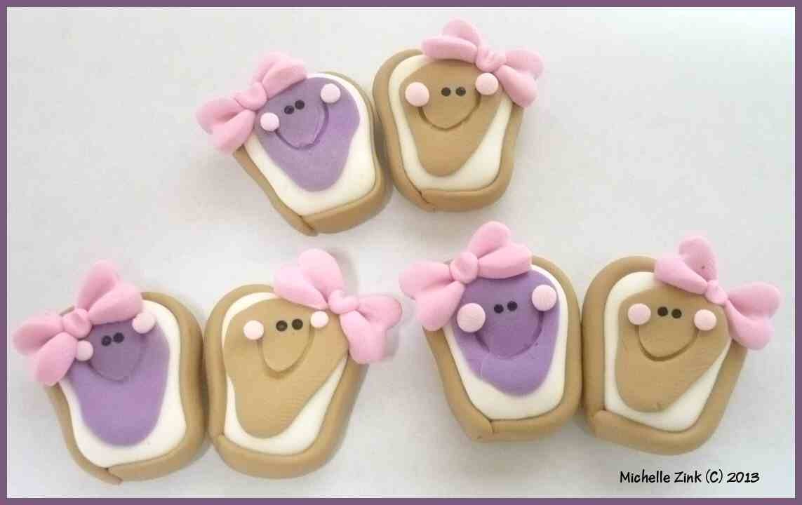 PRIVATE Listing for StarrypieCupcakes ONLY