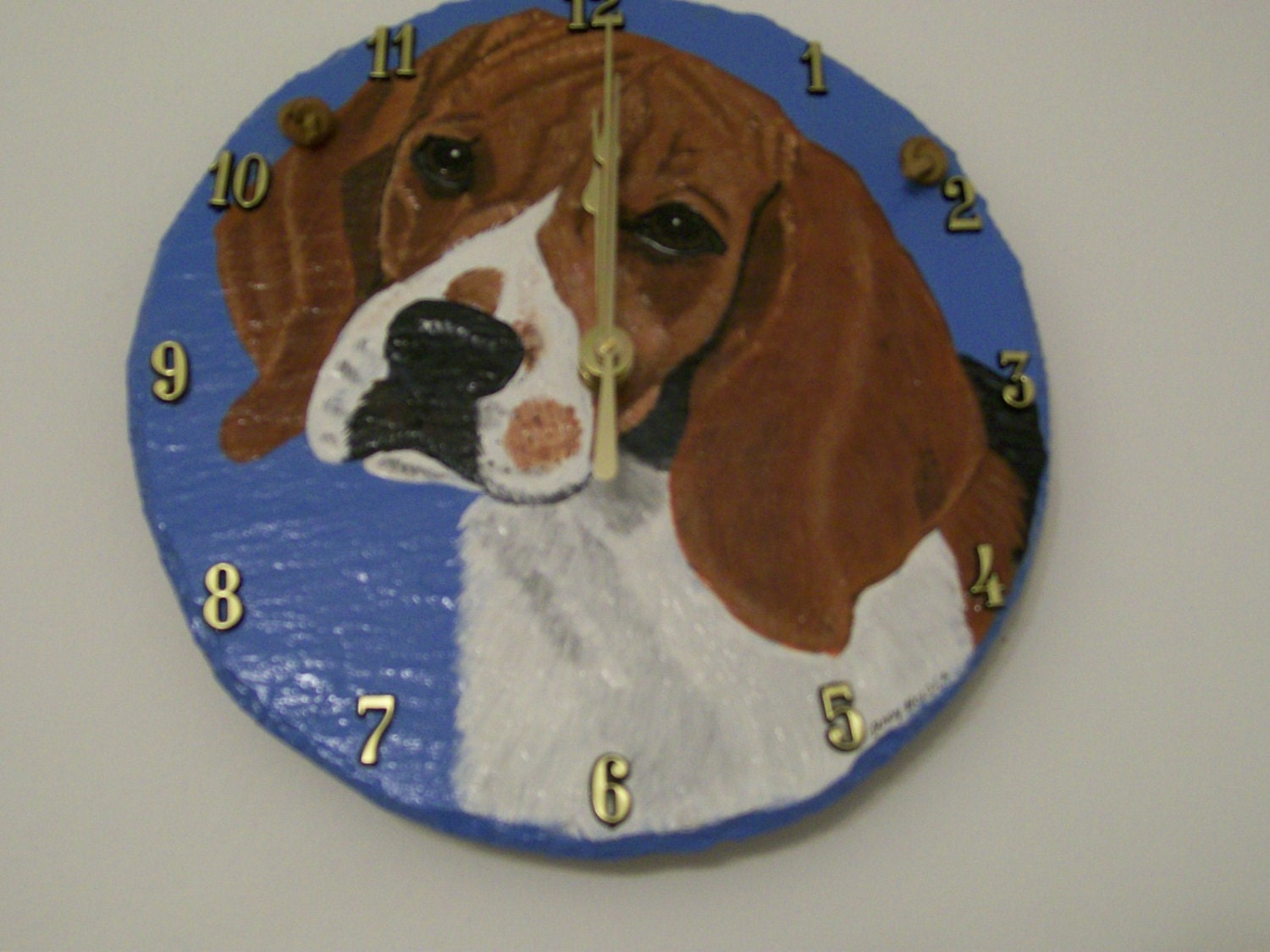 Beagle Dog Battery Operated Clock