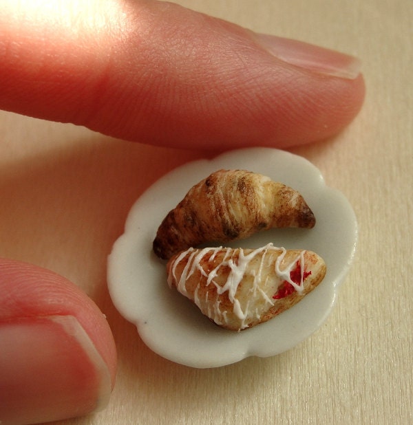 Dollhouse Miniature Croissant Pastries 1:12 Scale