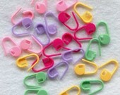 Mini Stitch Holders Knitting Crochet Stitch Markers 25 per Package Handy Convenient