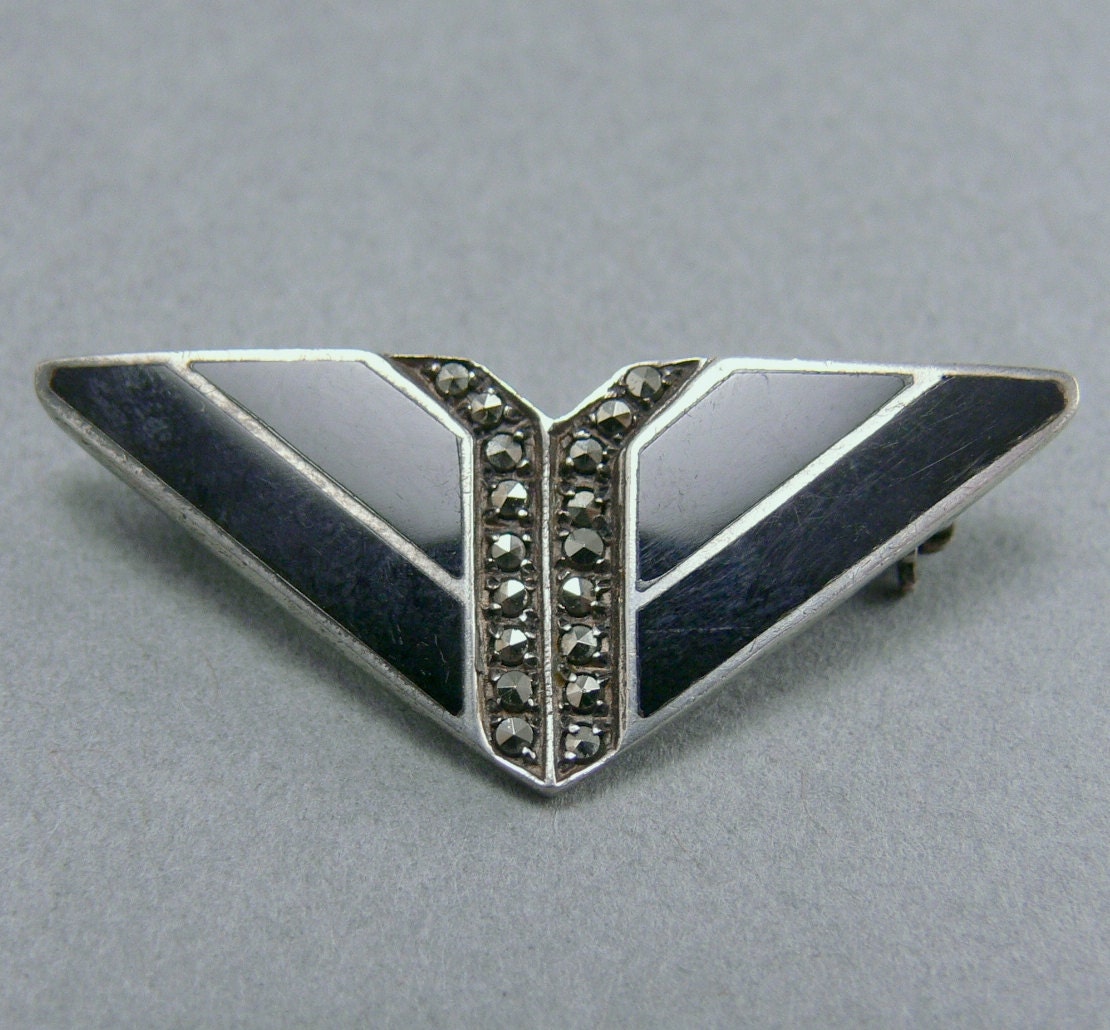 Vintage Art Deco Sterling Silver Enamel Chevron Brooch