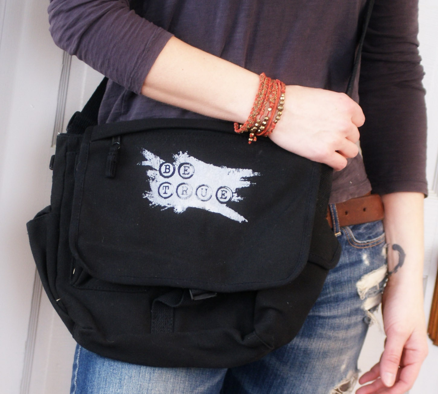 Black "Be True" Urban Explorer Bag