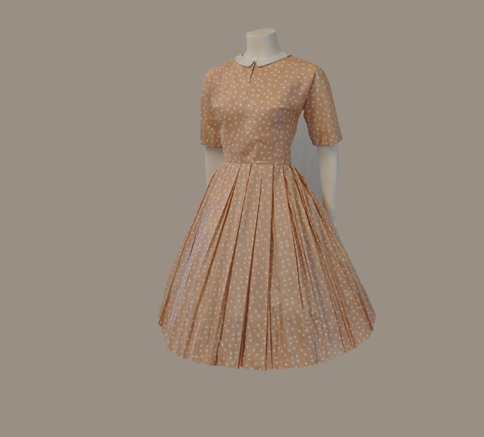 50s dress / Vintage 1950's Full Skirt Dress Lucy Nude Polka Dot
