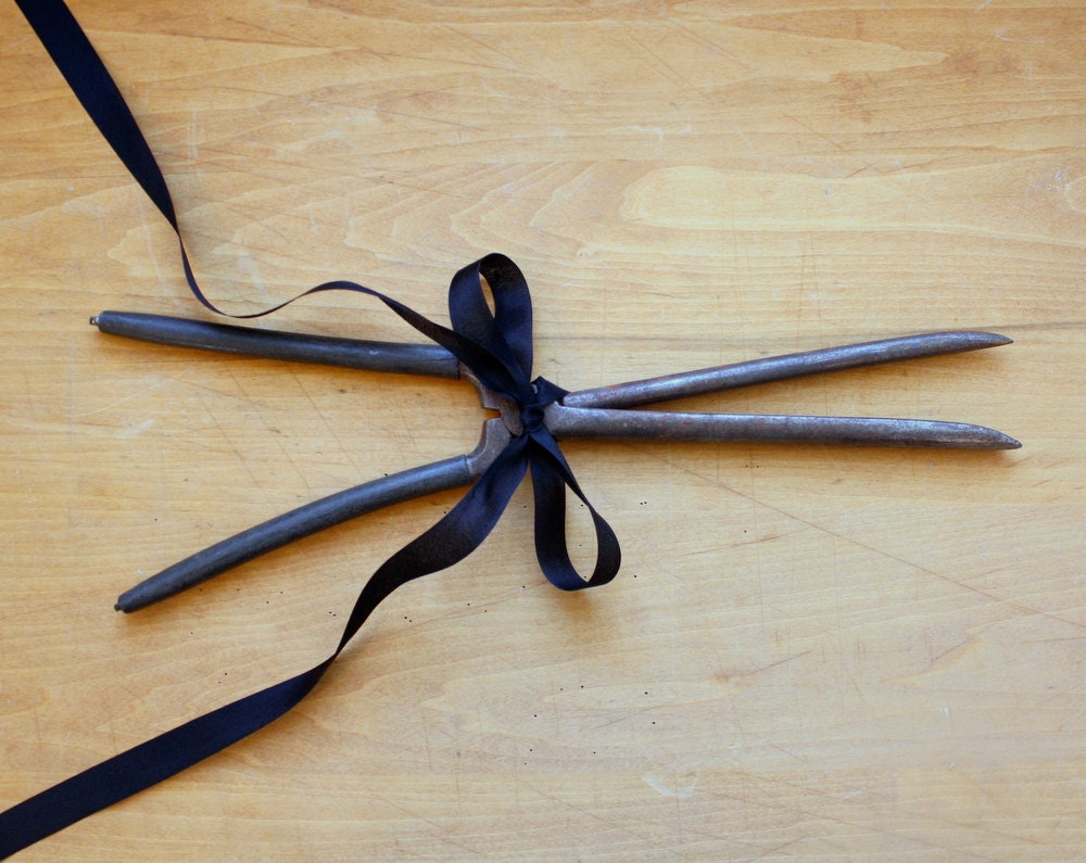Antique Curling Iron