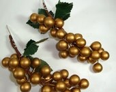 Vintage Gold Grape Clusters, Floral Pick, Floral Supplies  (43-13)