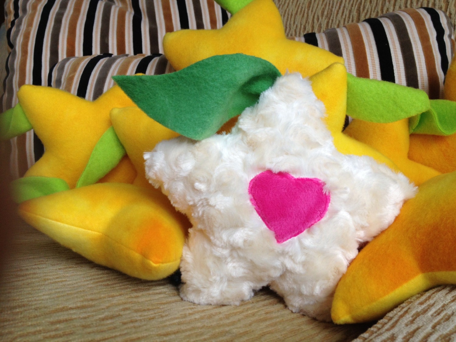 Romantic Paopu Fruit - Exquisite Valentine's or Wedding Gift