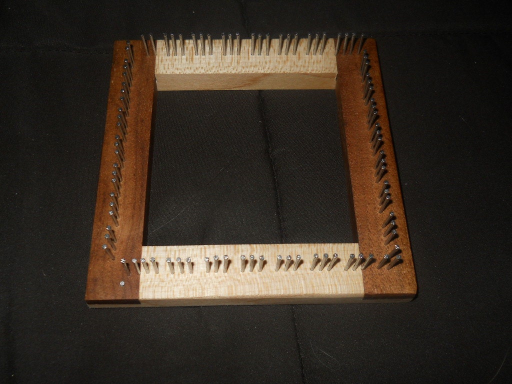 4 x 4  Traditional Mini Loom in Black and White