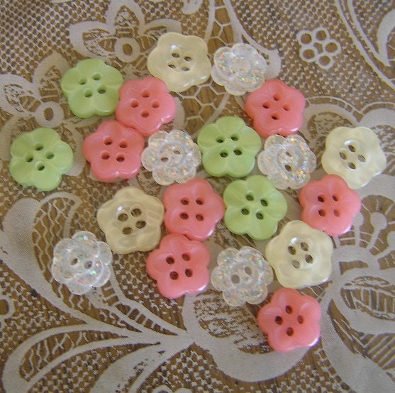 20 Peach Orchard Sparkle 3/8 up to 7/16 inch Flower Buttons SO CUTE Light Green Cream Peach