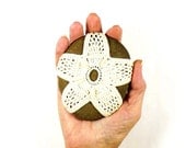 Irish Crochet Stone Paperweight Collectible Heirloom Lace Rock Art Rustic Beach Rustic Lace Natural Stone Decor Fiber Art Ecru