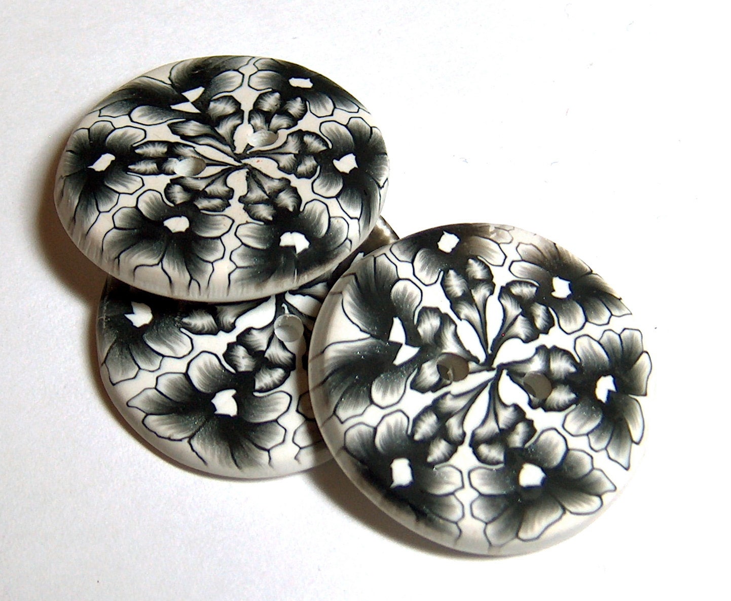 Large Black and White Graphic Buttons No. 189